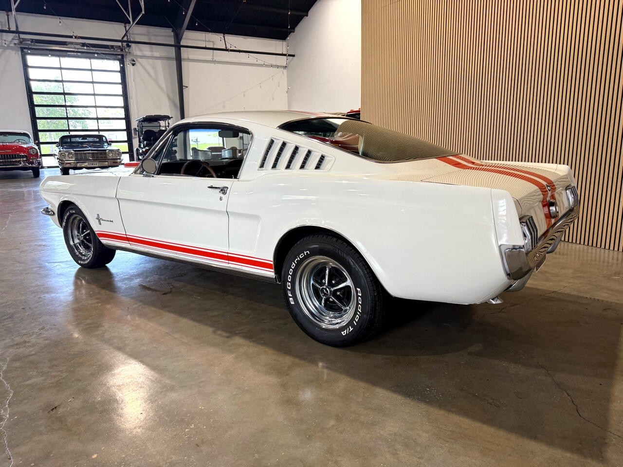 Ford-Mustang-1965-Classic-Car-20
