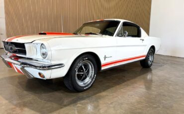Ford-Mustang-1965-Classic-Car-3