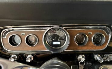 Ford-Mustang-1965-Classic-Car-34