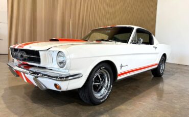Ford-Mustang-1965-Classic-Car-4