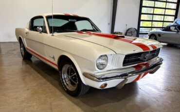 Ford-Mustang-1965-Classic-Car-9