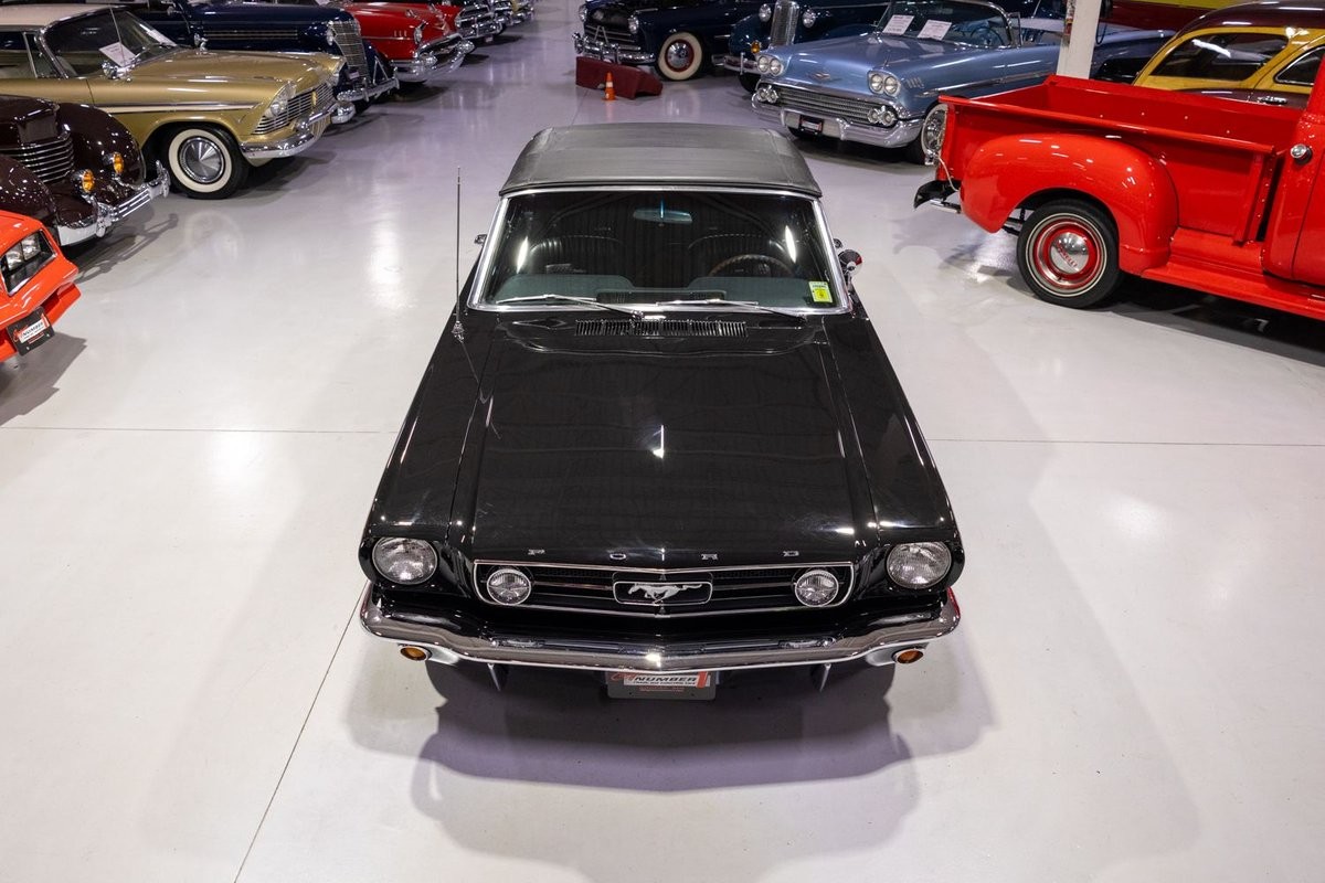 Ford-Mustang-1965-Convertible-15