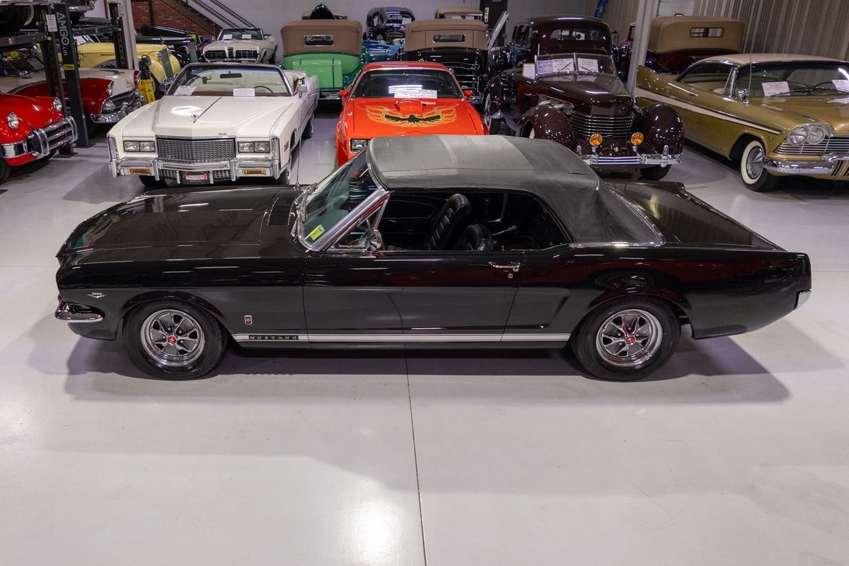 Ford-Mustang-1965-Convertible-21
