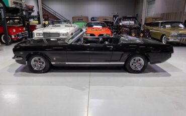 Ford-Mustang-1965-Convertible-29