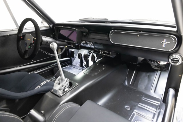 Ford-Mustang-1965-Coupe-1
