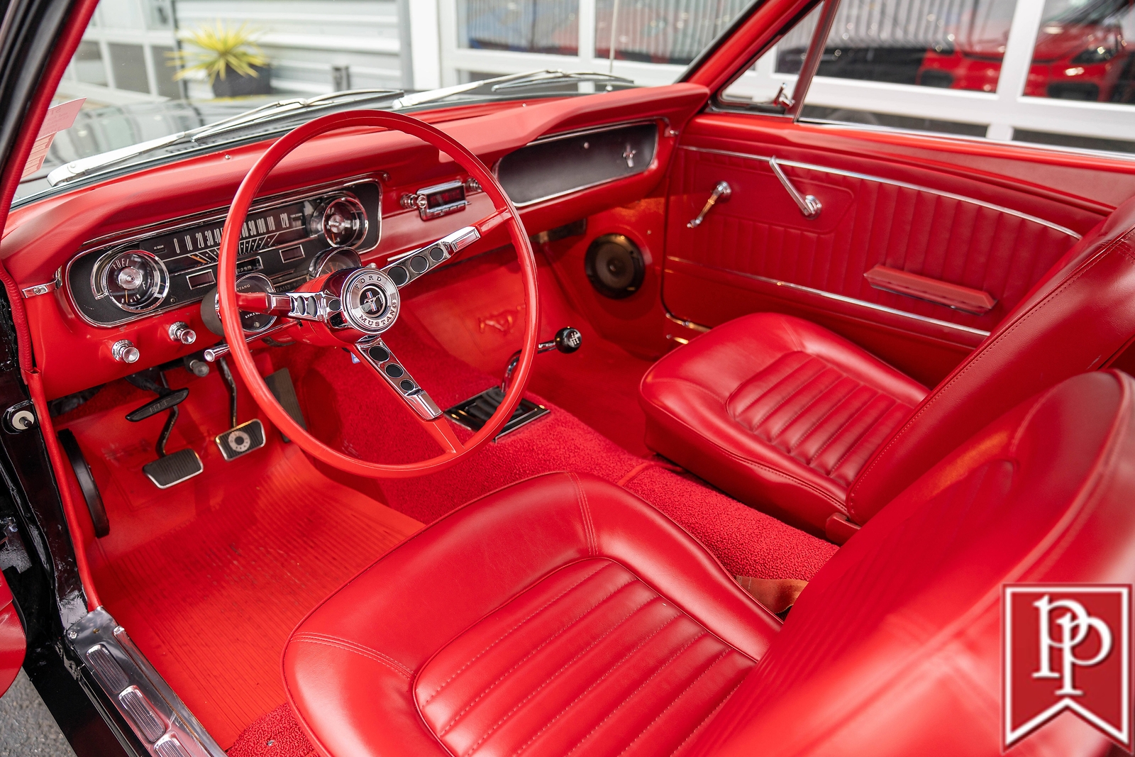 Ford-Mustang-1965-Coupe-12