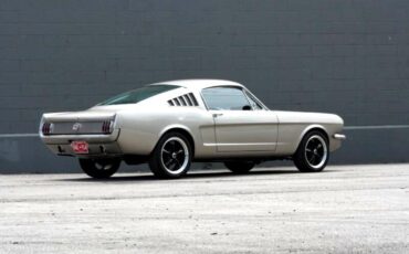 Ford-Mustang-1965-Coupe-19