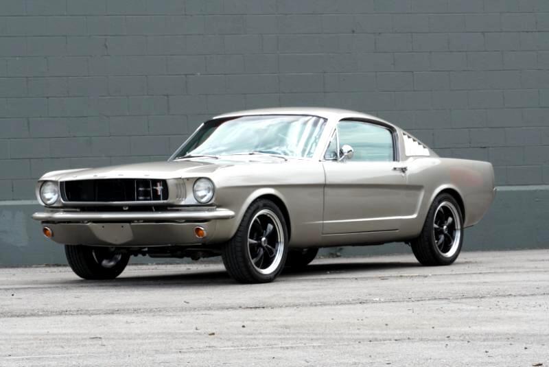 Ford-Mustang-1965-Coupe-34