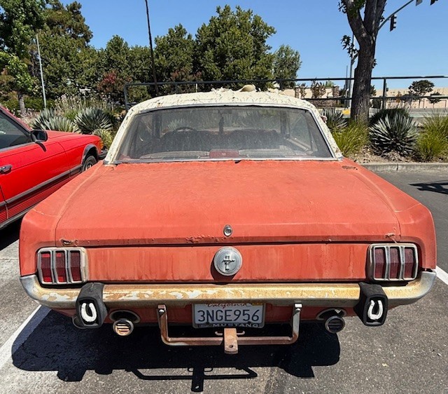 Ford-Mustang-1965-Coupe-4