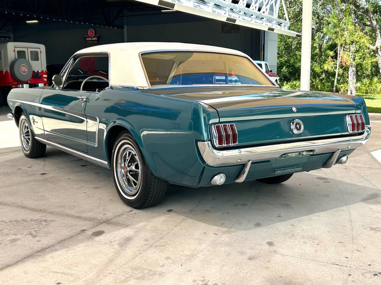 Ford-Mustang-1965-Coupe-6