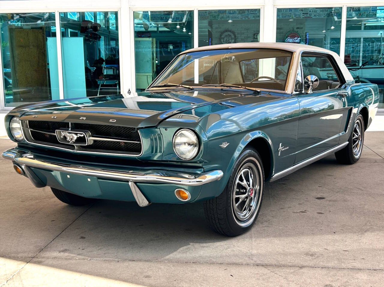 Ford-Mustang-1965-Coupe-8