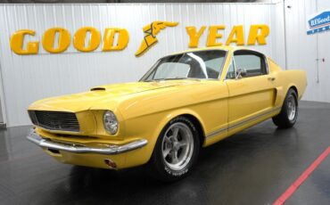 Ford-Mustang-1965-Fastback-1