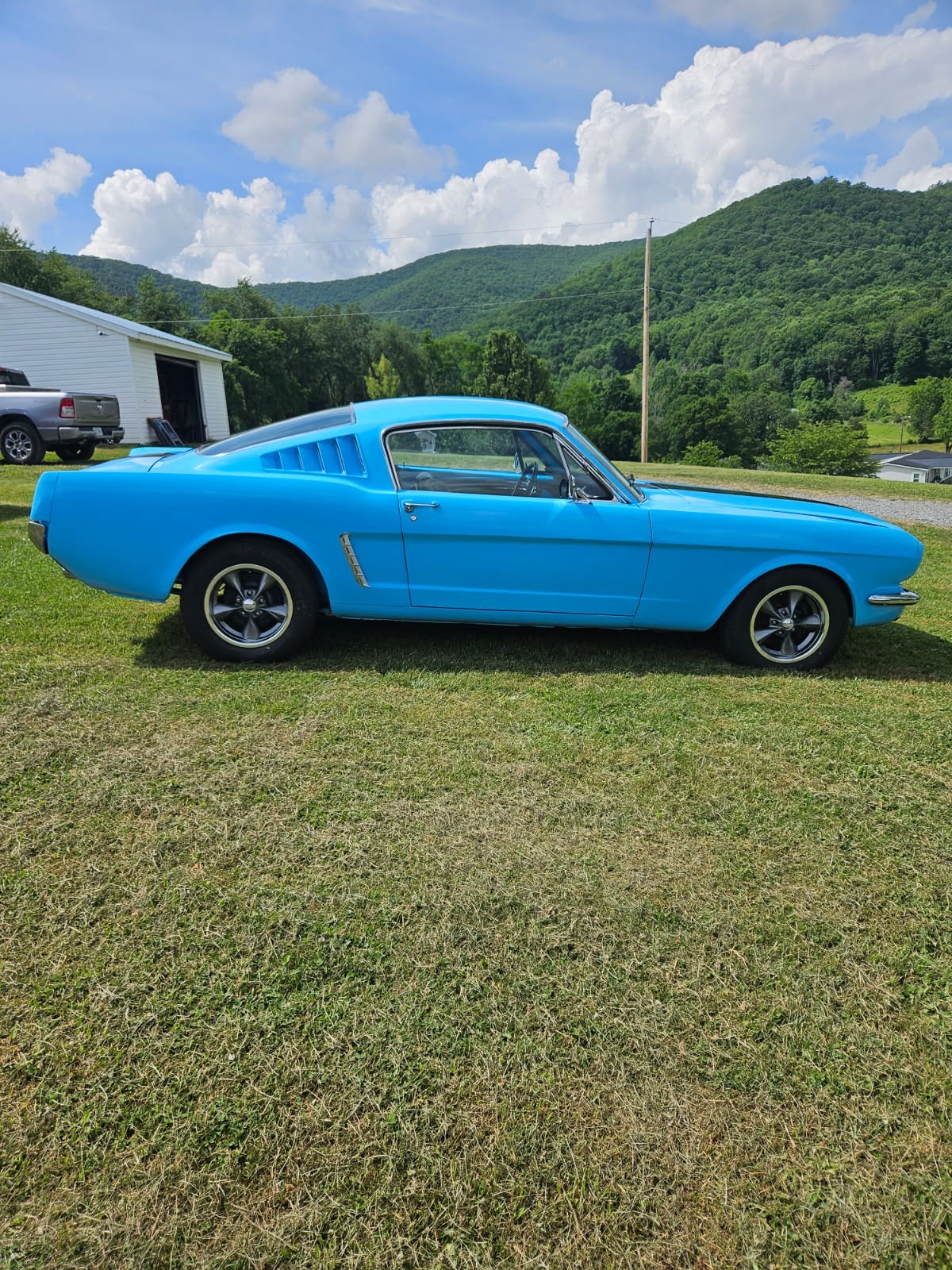 Ford-Mustang-1965-Fastback-1