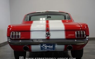 Ford-Mustang-1965-Fastback-12