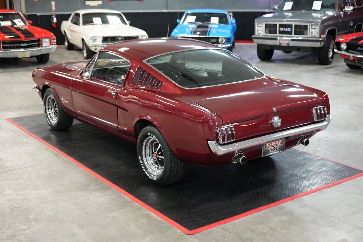 Ford-Mustang-1965-Fastback-12