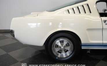 Ford-Mustang-1965-Fastback-13