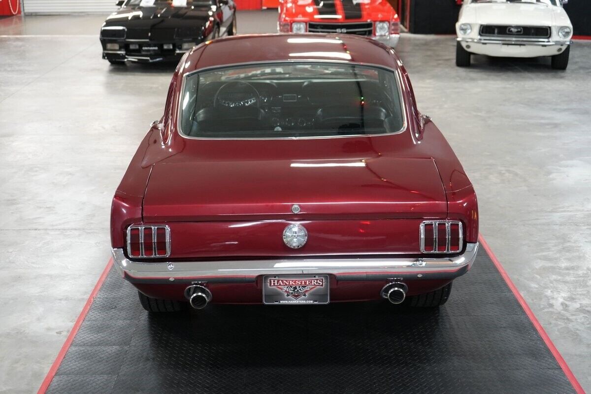 Ford-Mustang-1965-Fastback-13