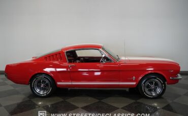 Ford-Mustang-1965-Fastback-17