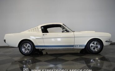 Ford-Mustang-1965-Fastback-19