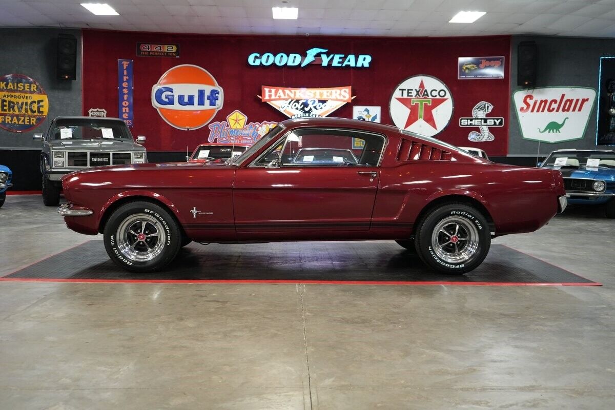 Ford-Mustang-1965-Fastback-19