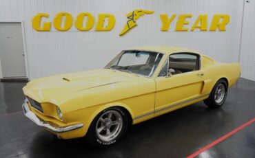 Ford-Mustang-1965-Fastback-2