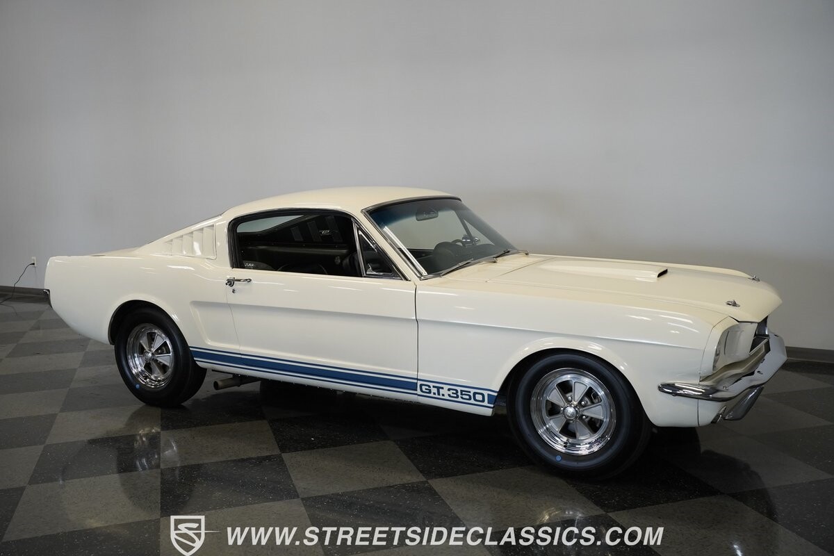 Ford-Mustang-1965-Fastback-20