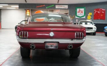 Ford-Mustang-1965-Fastback-21