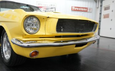 Ford-Mustang-1965-Fastback-23
