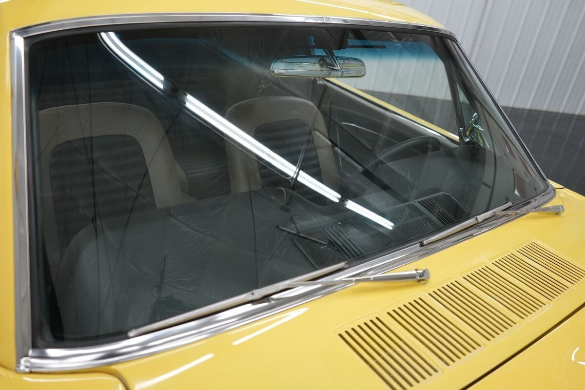 Ford-Mustang-1965-Fastback-24