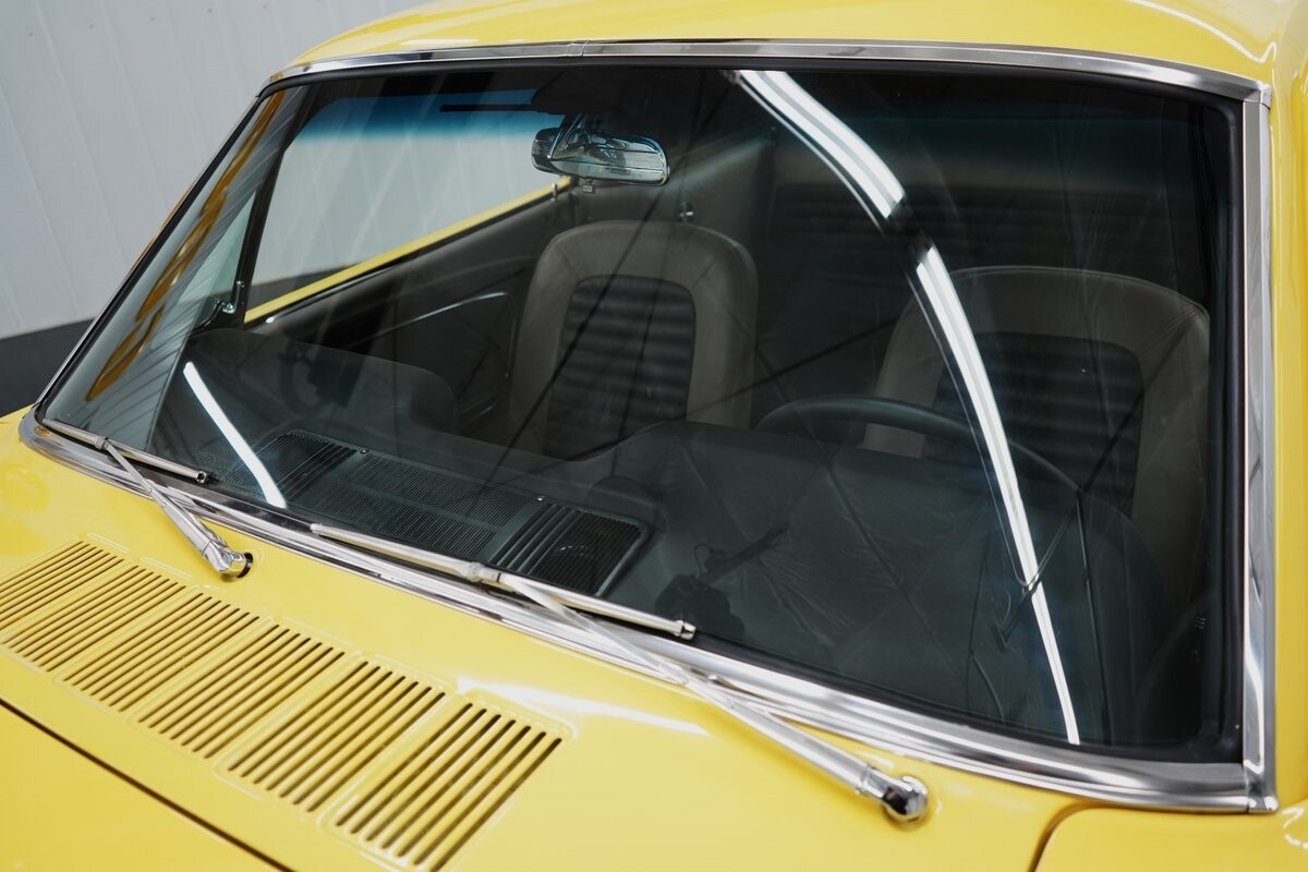Ford-Mustang-1965-Fastback-29