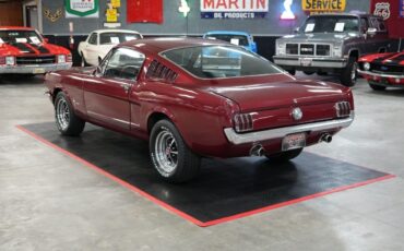 Ford-Mustang-1965-Fastback-3