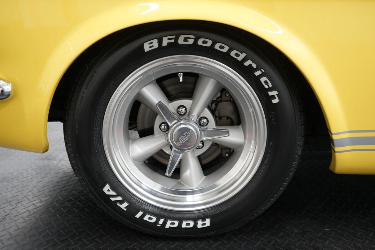 Ford-Mustang-1965-Fastback-31
