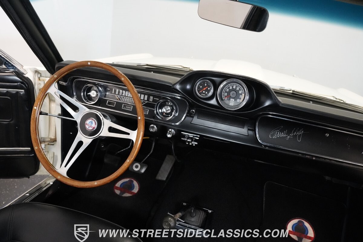 Ford-Mustang-1965-Fastback-31