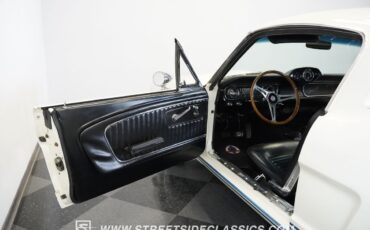 Ford-Mustang-1965-Fastback-33