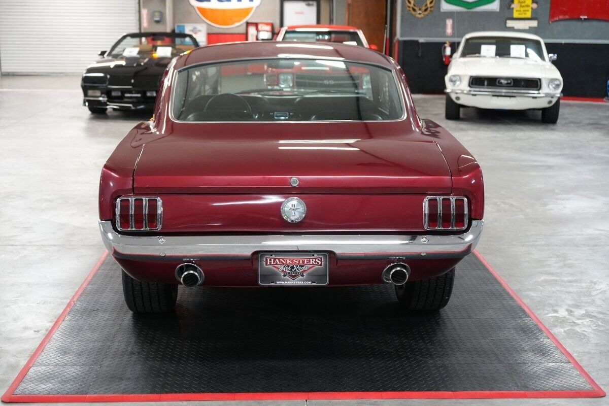Ford-Mustang-1965-Fastback-4