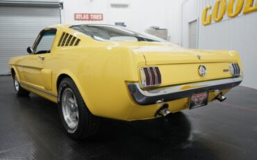 Ford-Mustang-1965-Fastback-7