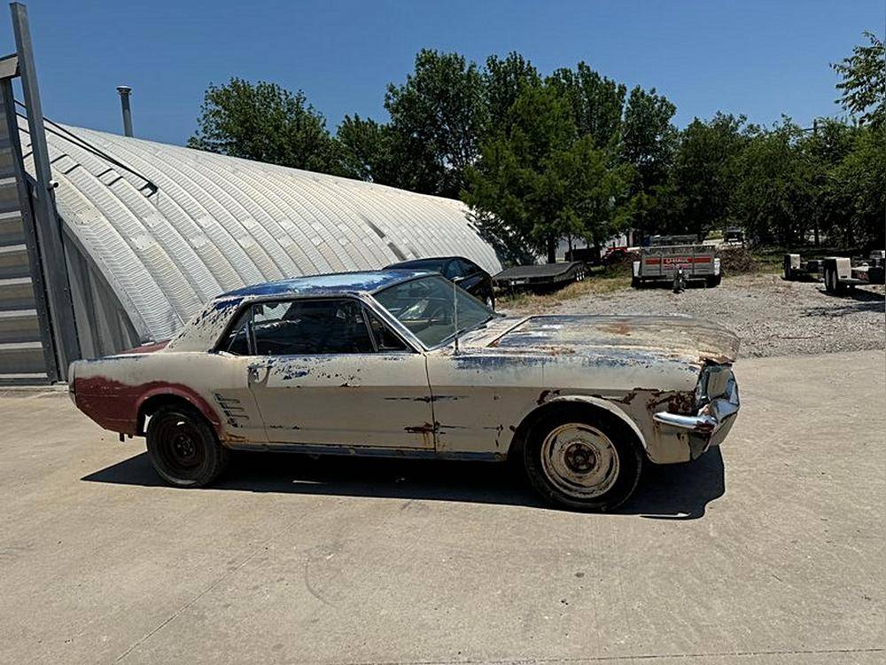 Ford-Mustang-1965-blue-4