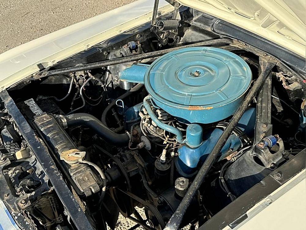 Ford-Mustang-1965-white-11