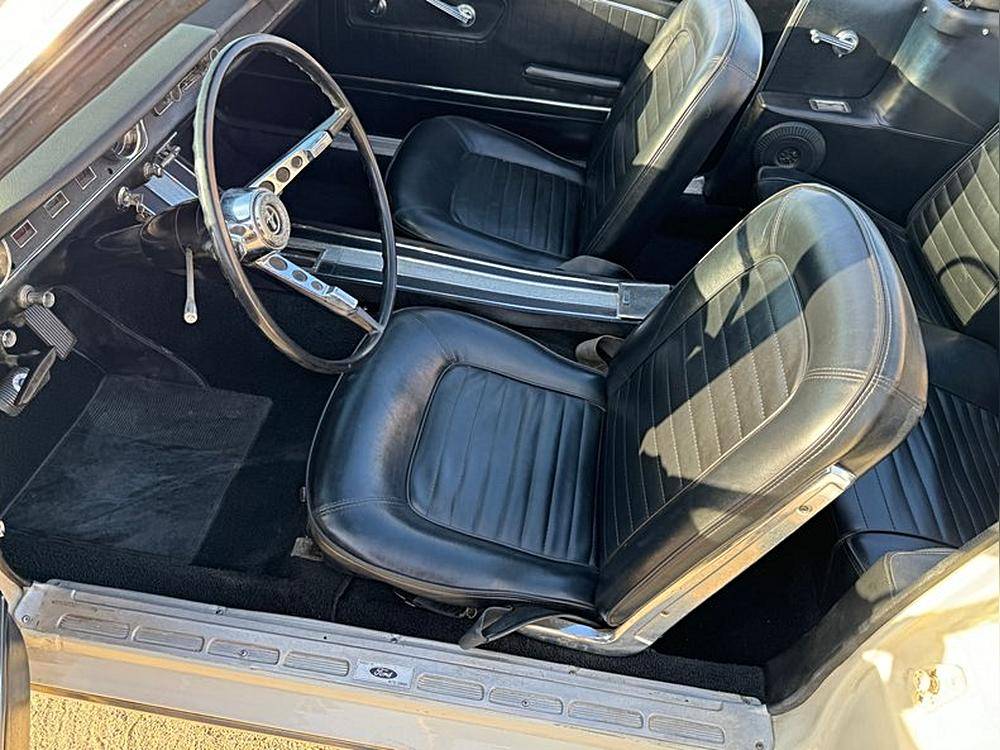Ford-Mustang-1965-white-7