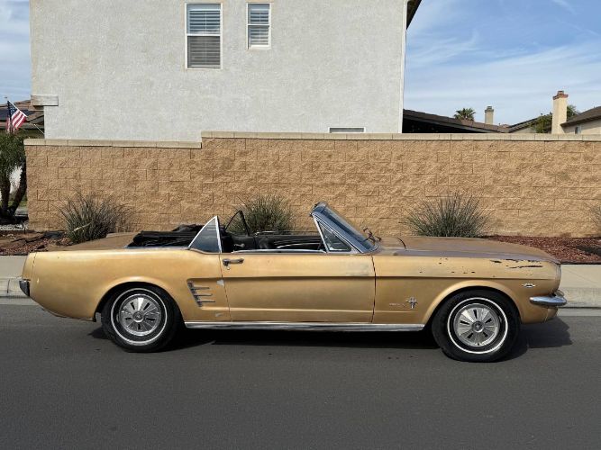 Ford-Mustang-1966-6