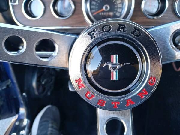Ford-Mustang-1966-Blue-Black-1