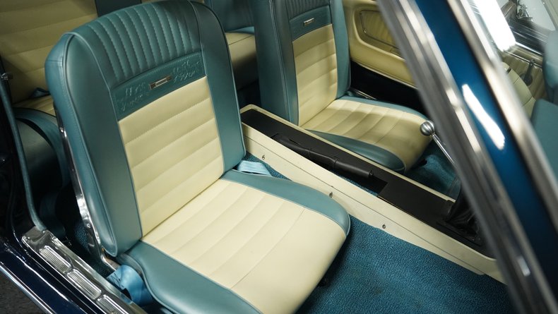 Ford-Mustang-1966-Caspian-Blue-White-48