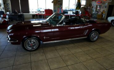 Ford-Mustang-1966-Classic-Car-3