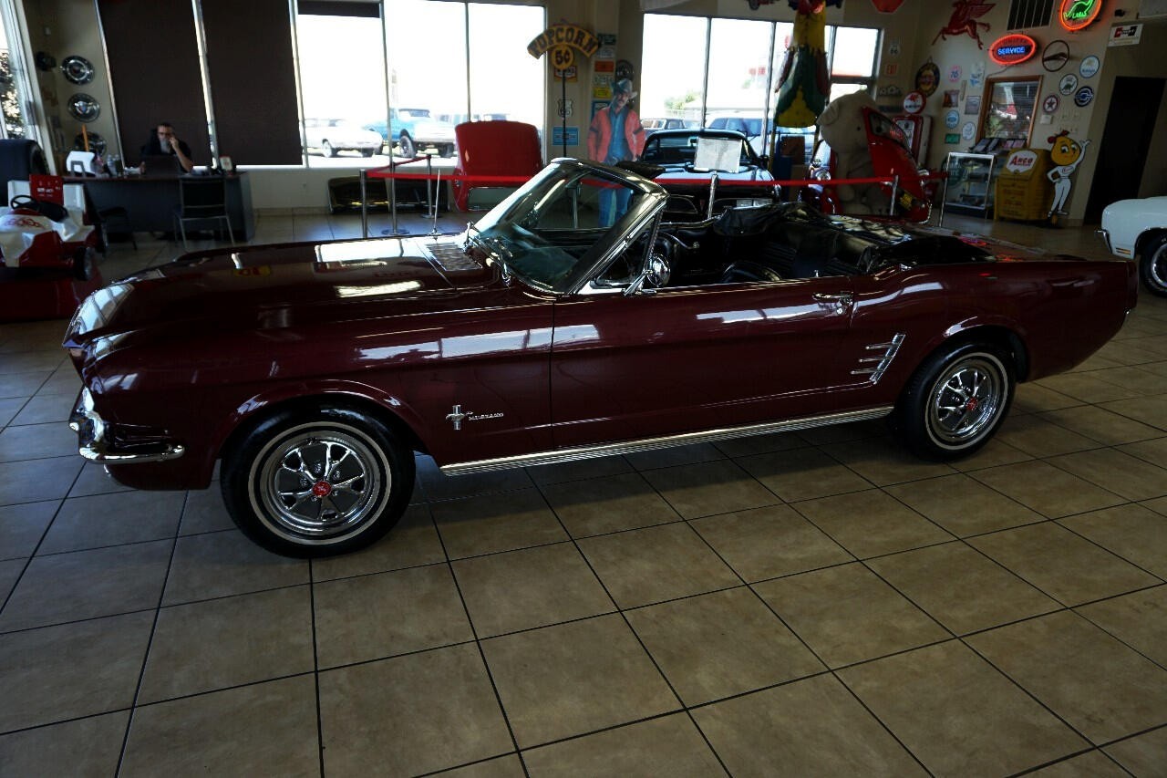 Ford-Mustang-1966-Classic-Car-3