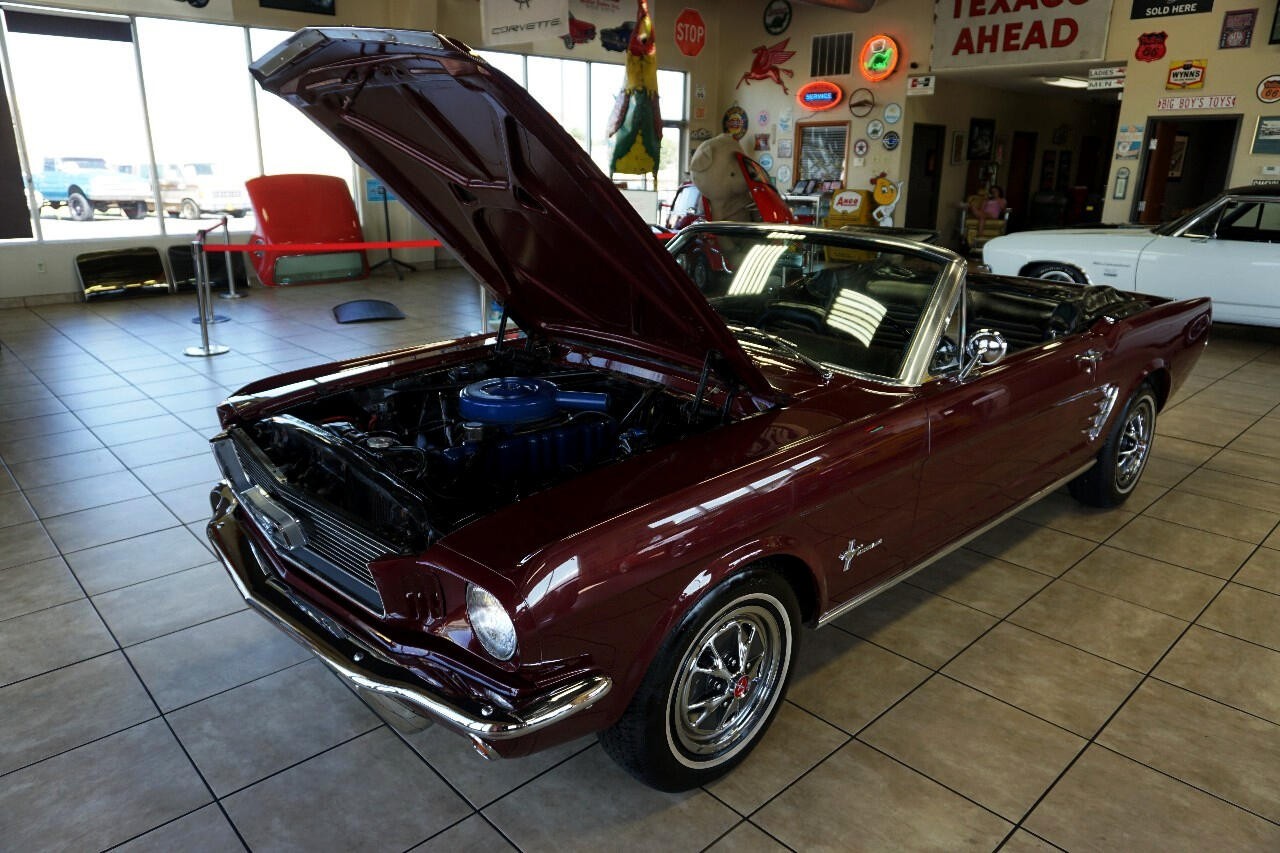 Ford-Mustang-1966-Classic-Car-30