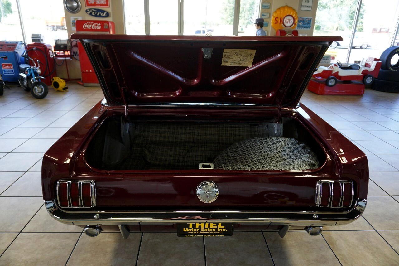 Ford-Mustang-1966-Classic-Car-32