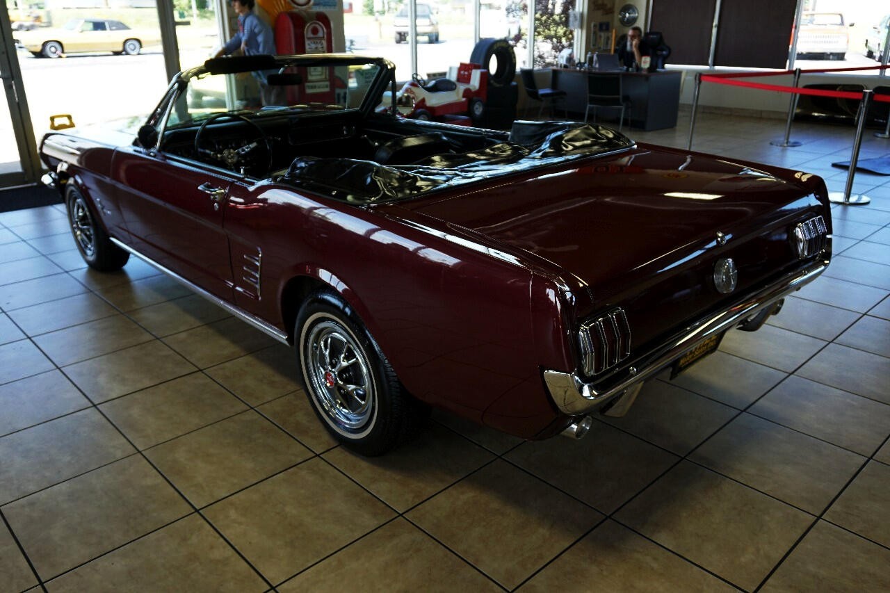 Ford-Mustang-1966-Classic-Car-5