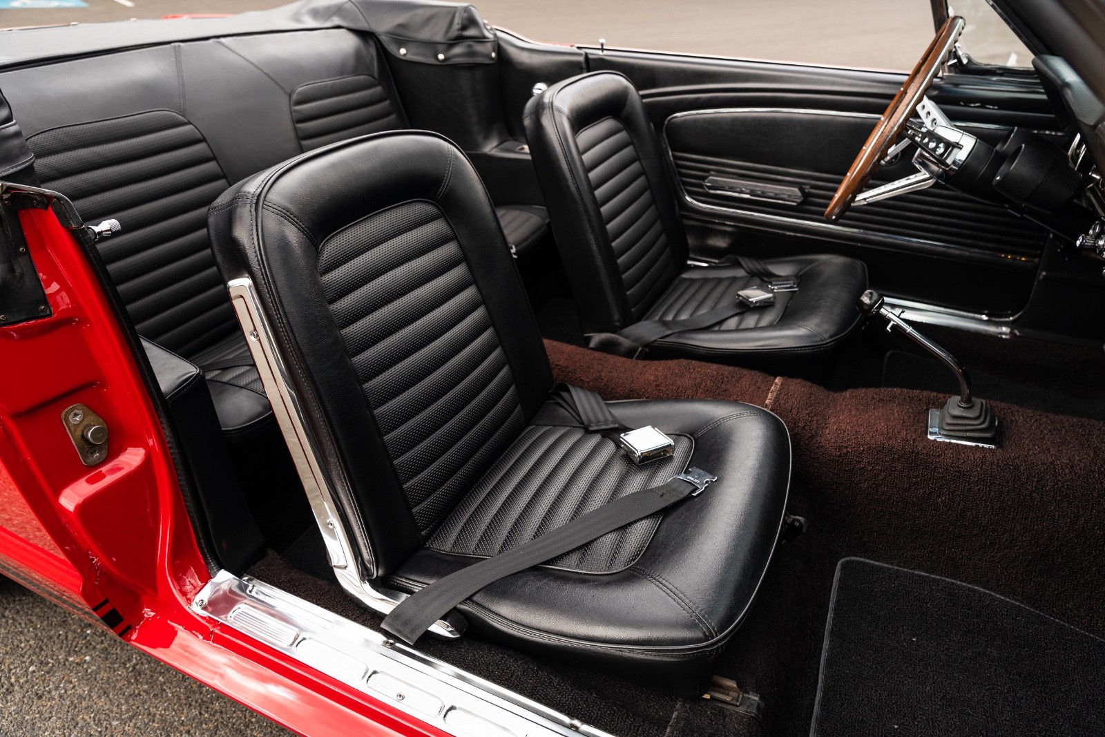 Ford-Mustang-1966-Convertible-13