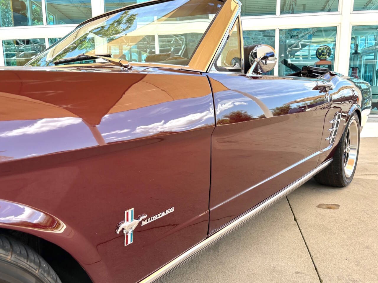Ford-Mustang-1966-Convertible-13
