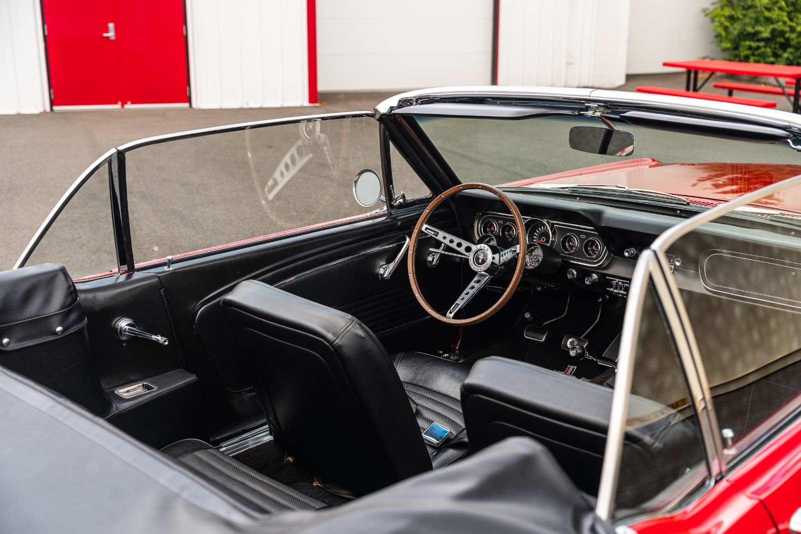 Ford-Mustang-1966-Convertible-14